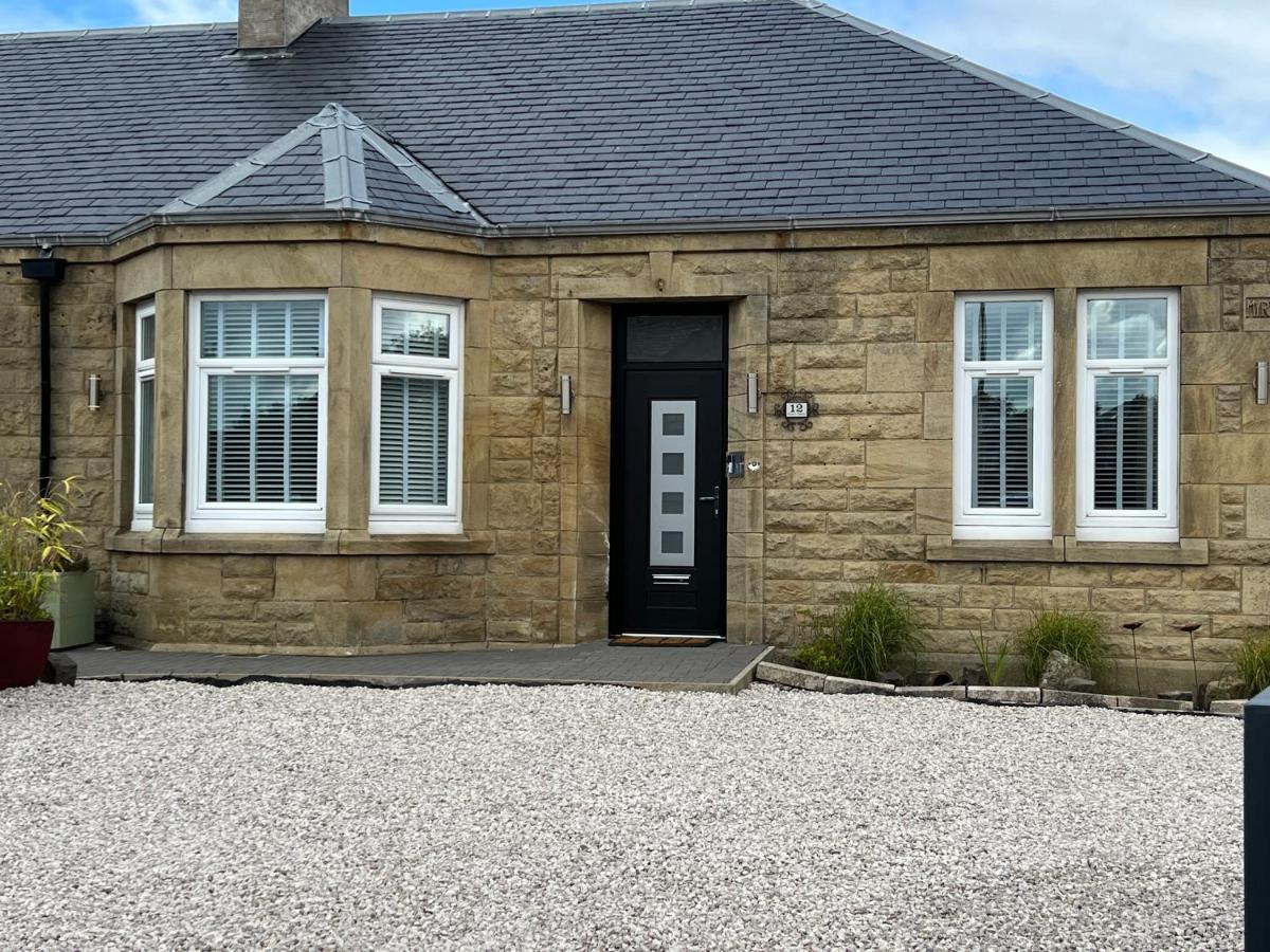 Luxury 2 Bedroom Cottage West Calder Екстериор снимка