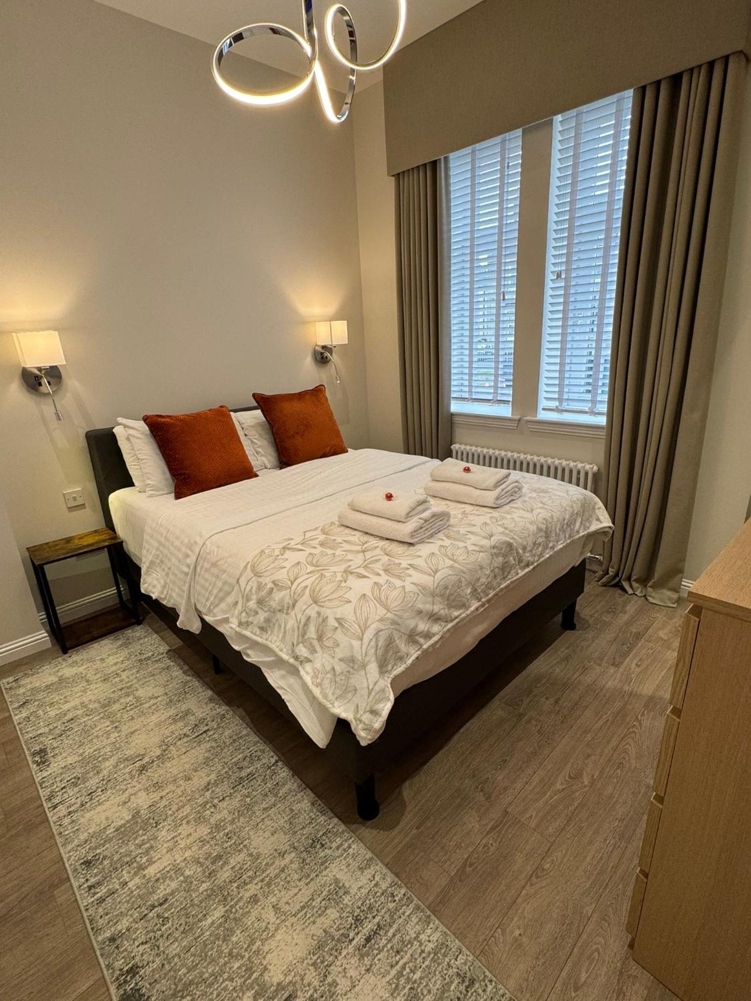 Luxury 2 Bedroom Cottage West Calder Екстериор снимка