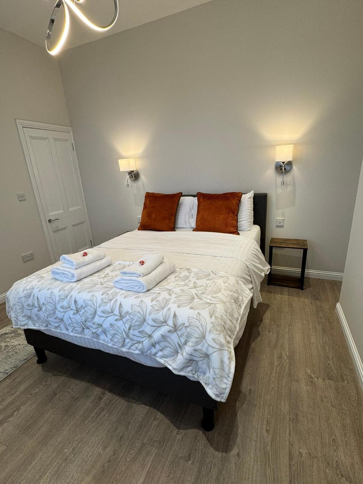 Luxury 2 Bedroom Cottage West Calder Екстериор снимка