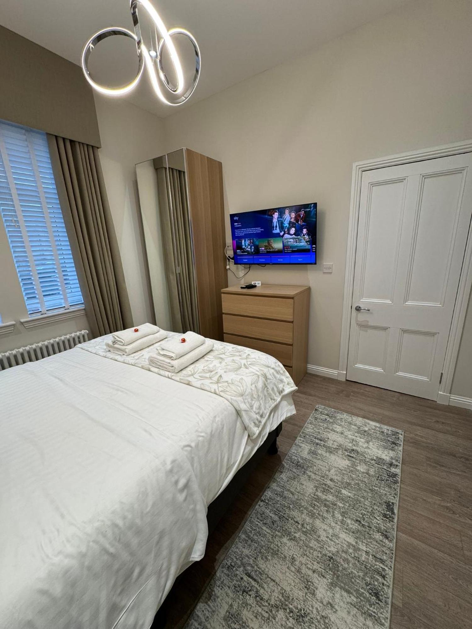 Luxury 2 Bedroom Cottage West Calder Екстериор снимка