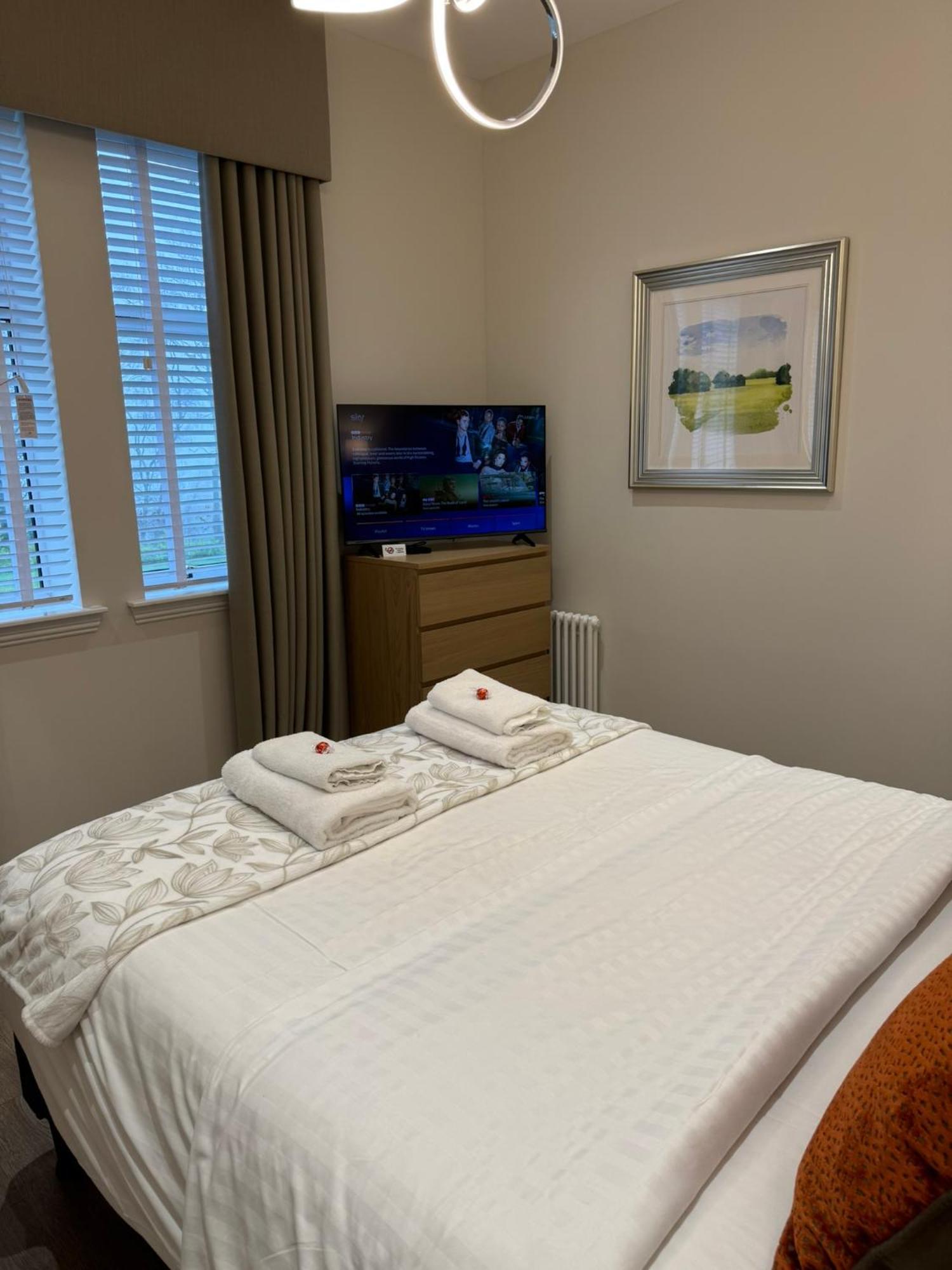 Luxury 2 Bedroom Cottage West Calder Екстериор снимка