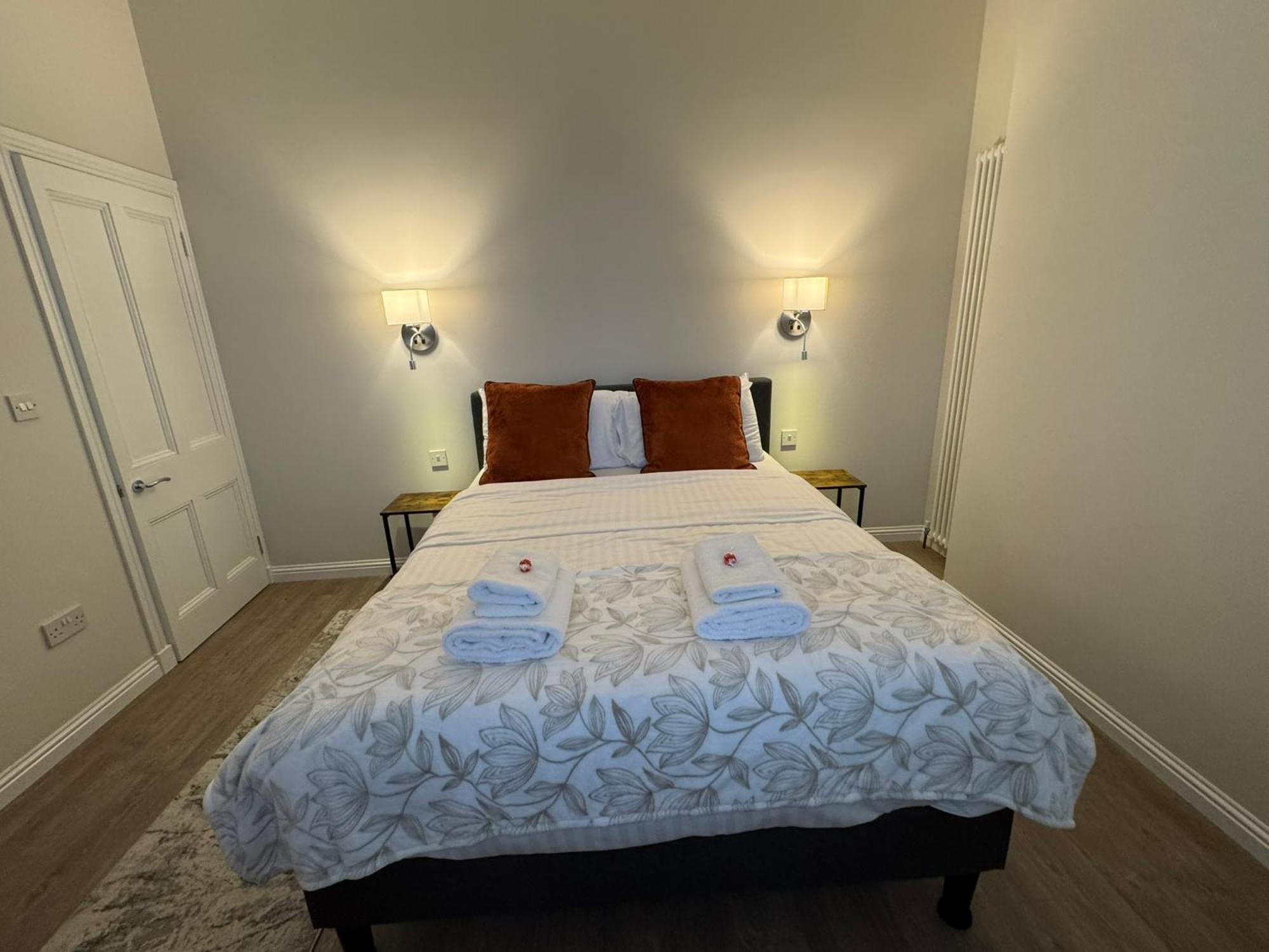 Luxury 2 Bedroom Cottage West Calder Екстериор снимка