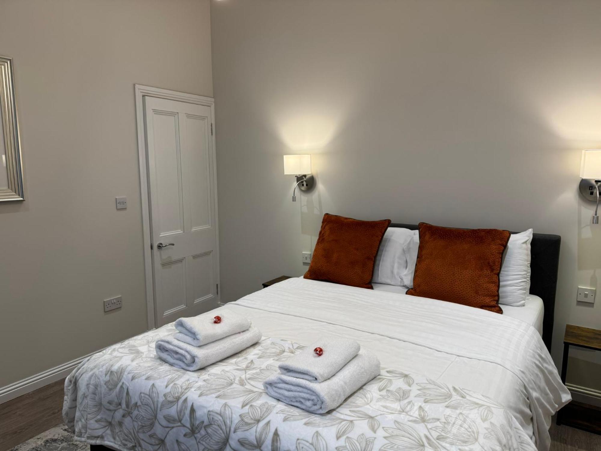 Luxury 2 Bedroom Cottage West Calder Екстериор снимка
